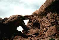 ArchDouk.jpg (7586 Byte)